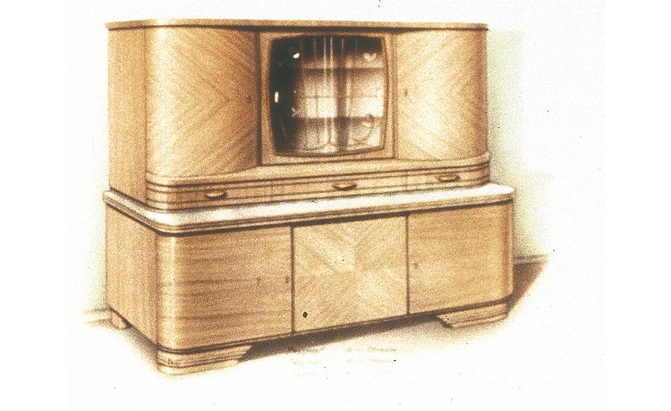 1951: Das erste bulthaup Produkt - massives Küchenbuffet mit abgerundeten Ecken