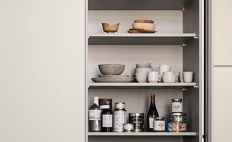 The cabinet as storage space. Link: Shape and space for ideal storage and preparation of dishes