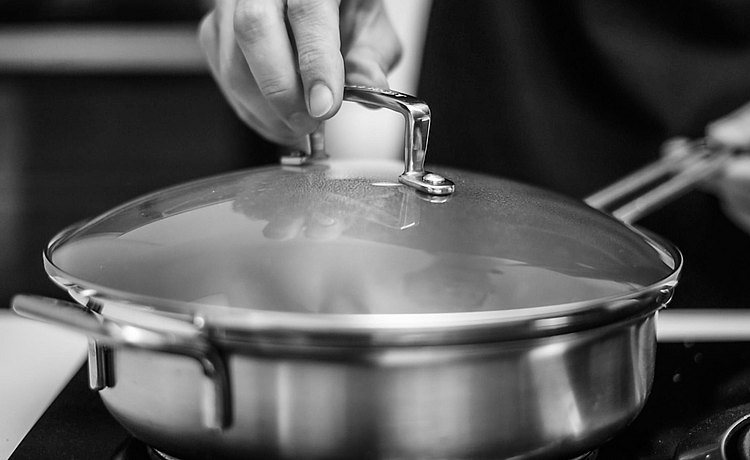 Francesco Tristano nos comparte su visión sobre el papel de la cocina en el hogar 
