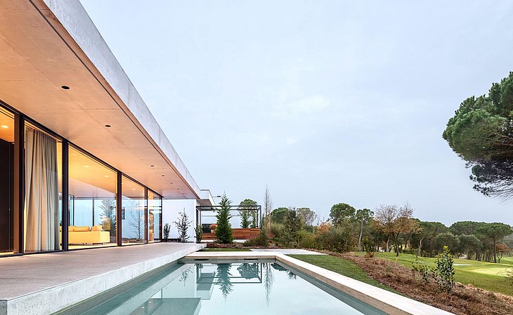 PHA house with swimming pool