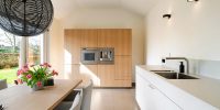 bulthaup-nijmegen-keuken-b3-oak-white-table-mixertap-bright
