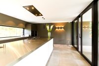 bulthaup-nijmegen-niederlande-projekt-b3-white-edelstahl-oberfläche