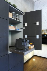 bulthaup-zeist-niederlande-projekt-b3-schwarz-kuechenschrank
