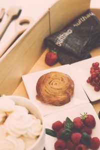 bulthaup-paris-bastille-event-schnecke-erdbeeren-suesses