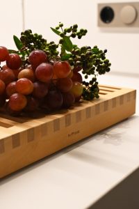 bulthaup-inspira-riga-latvia-showroom-accessoires-schneidebrett