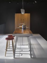 bulthaup-bratislava-slowakei-showroom-b2-werkzeugschrank-geschlossen