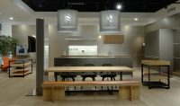 bulthaup-modern-design-kiev-ukraine-showroom-b3-schwarz-bsolitare-tisch